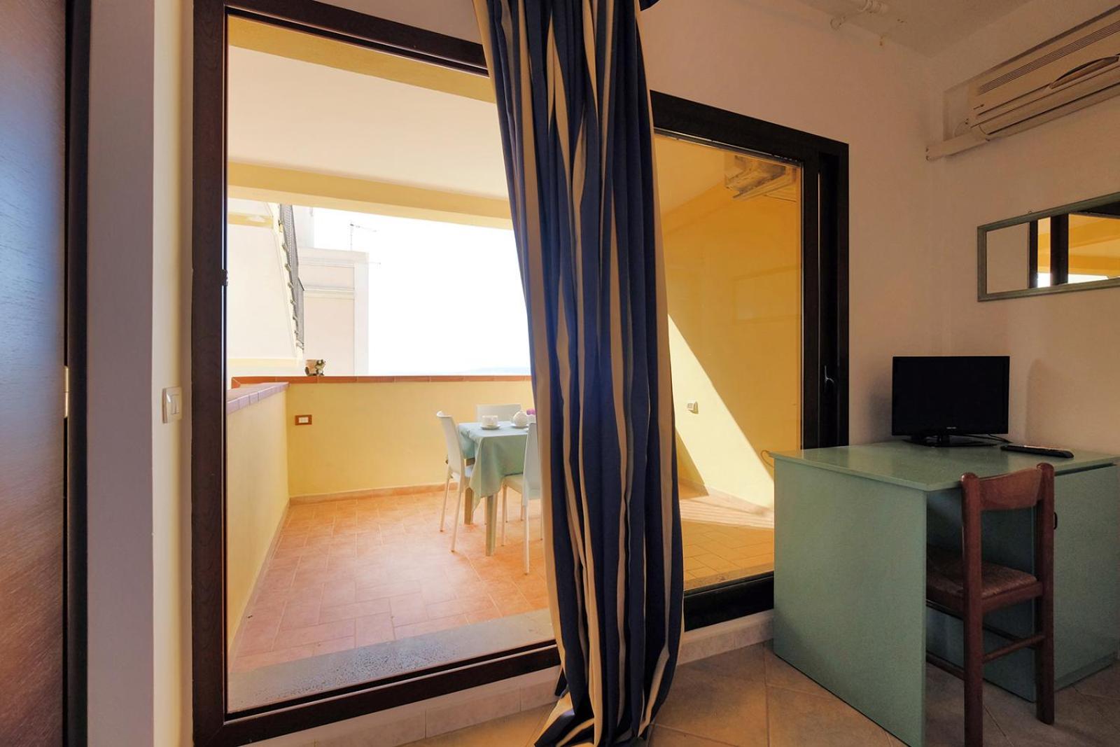 Su Nuraghe Hotel SantʼAnna Arresi Buitenkant foto