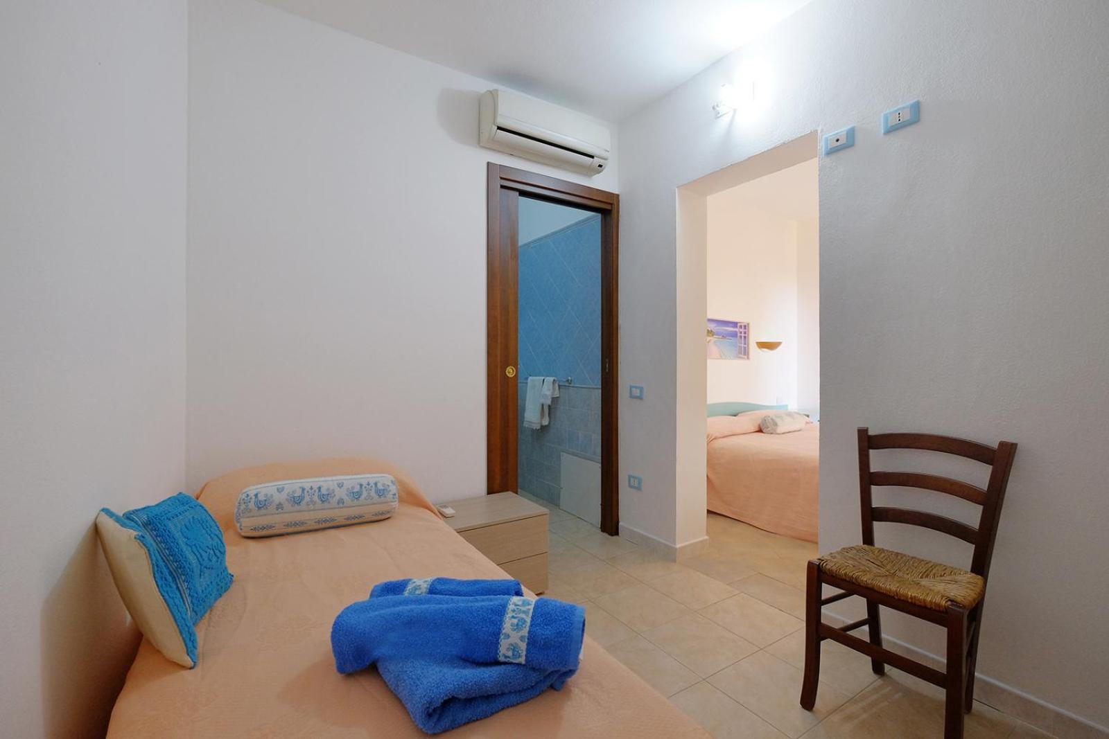 Su Nuraghe Hotel SantʼAnna Arresi Buitenkant foto
