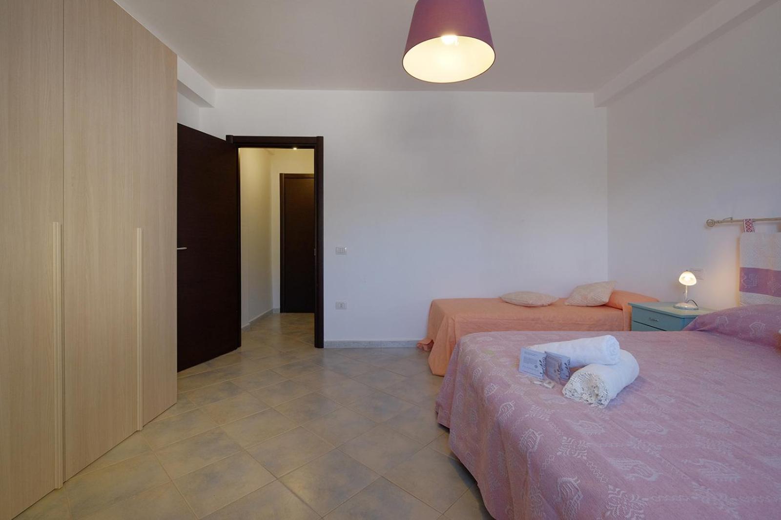 Su Nuraghe Hotel SantʼAnna Arresi Buitenkant foto