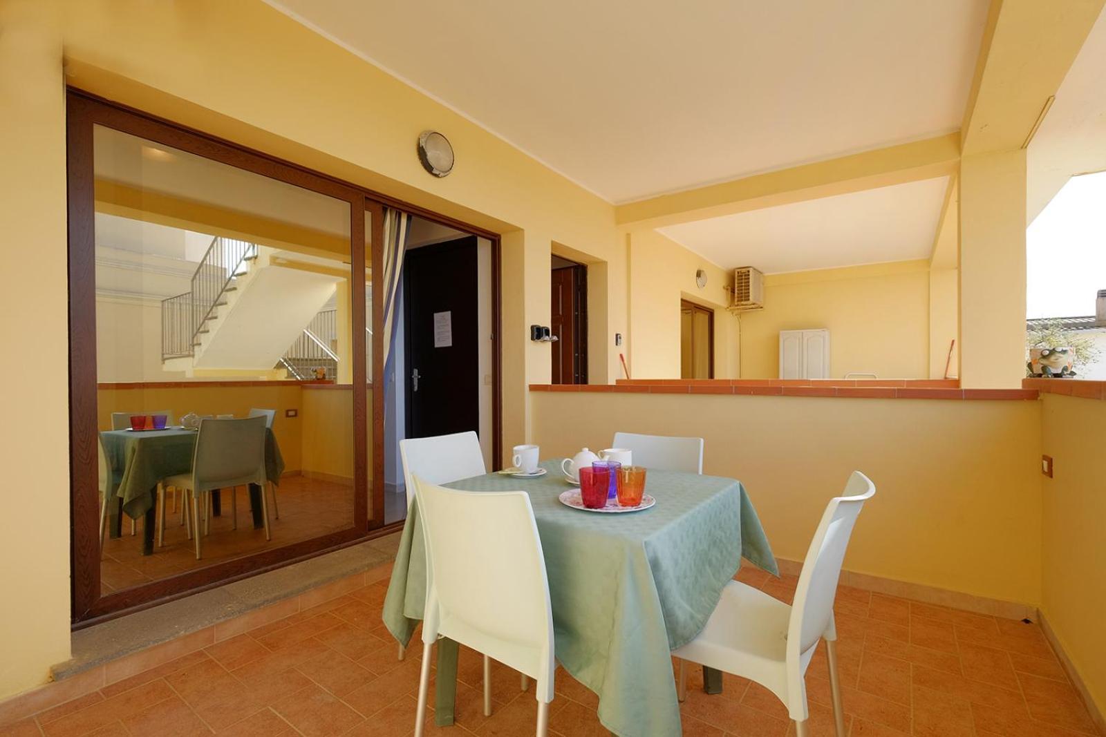 Su Nuraghe Hotel SantʼAnna Arresi Buitenkant foto
