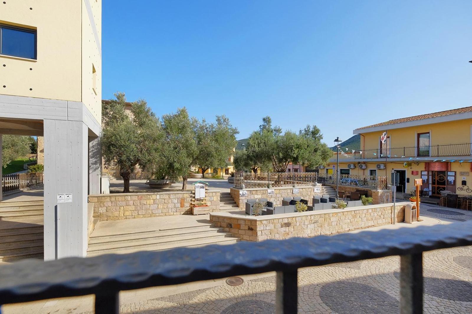 Su Nuraghe Hotel SantʼAnna Arresi Buitenkant foto