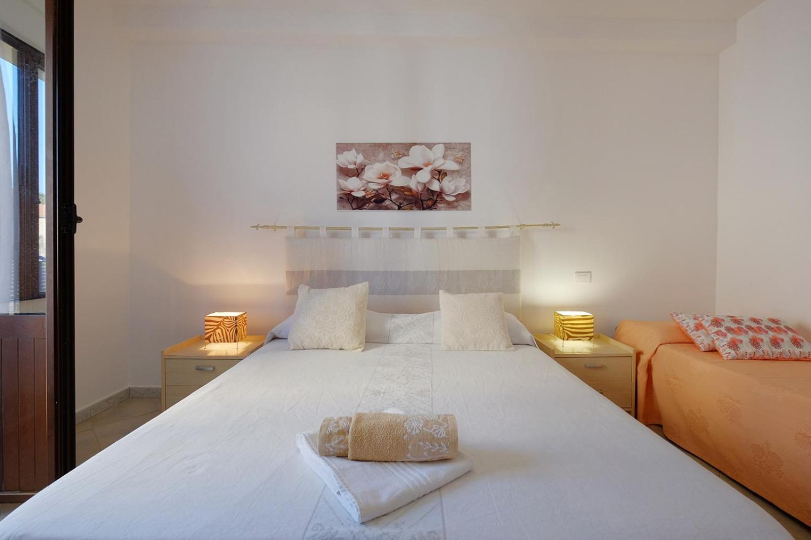 Su Nuraghe Hotel SantʼAnna Arresi Buitenkant foto